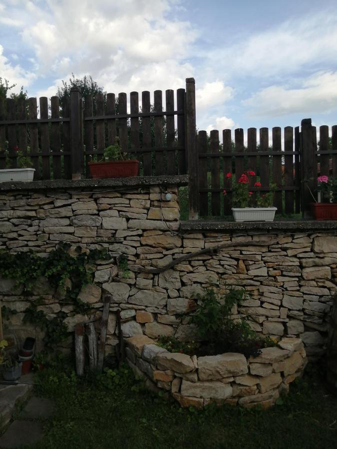 Отель Krushunska Panorama Крушуна Экстерьер фото