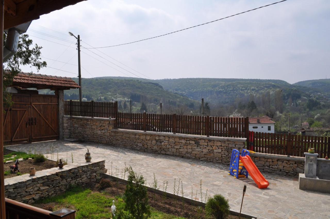Отель Krushunska Panorama Крушуна Экстерьер фото